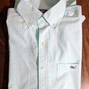 NWOT Vineyard Vines Slim Fit Tucker Button Down